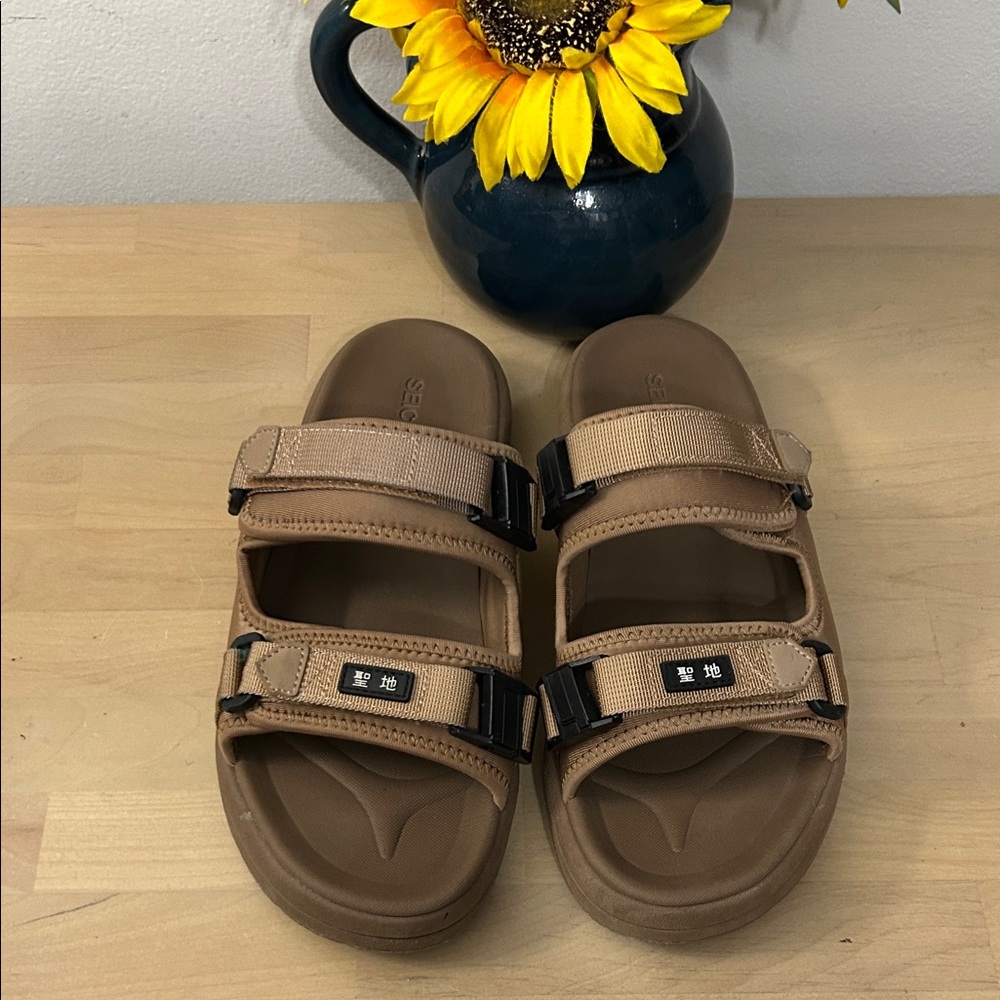 Tan Men's Sandals with Adjustable Straps
